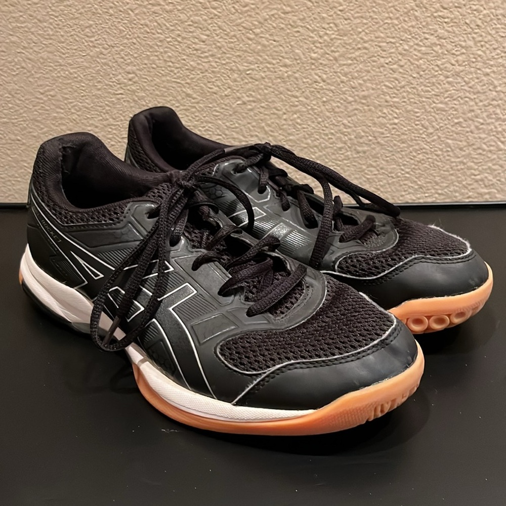 ASICS Gel Rocket Volleyball Shoes Women’s 7.5‎
